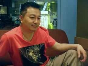 韩国男士反季节穿搭攻略：大叔级氛围感，普通人也能帅翻天！