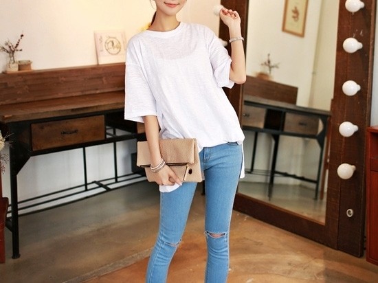 长款T恤搭配裤子宝典 穿出你的风格