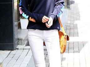 卫衣搭配裤子全攻略从路人到时髦精的蜕变日记