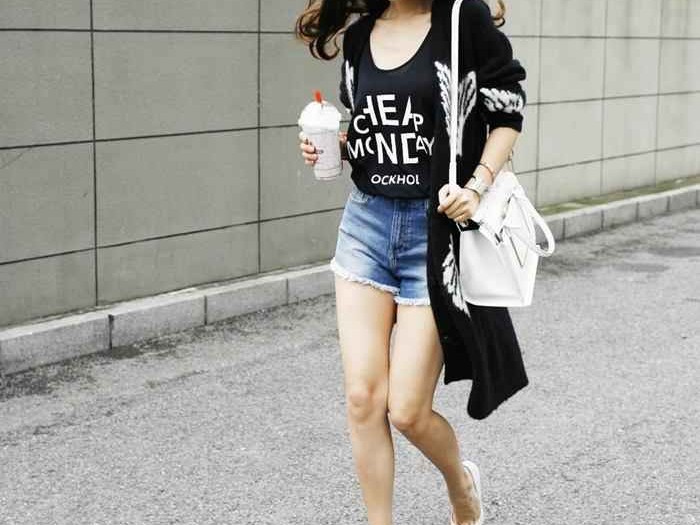 短裤配什么上衣才能又凉快又有型？这篇攻略给你灵感和答案