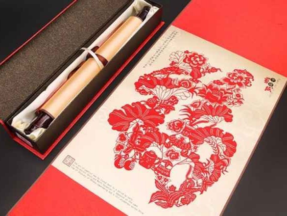 服装店开业送礼指南 这几招让你的祝福既体面又实用