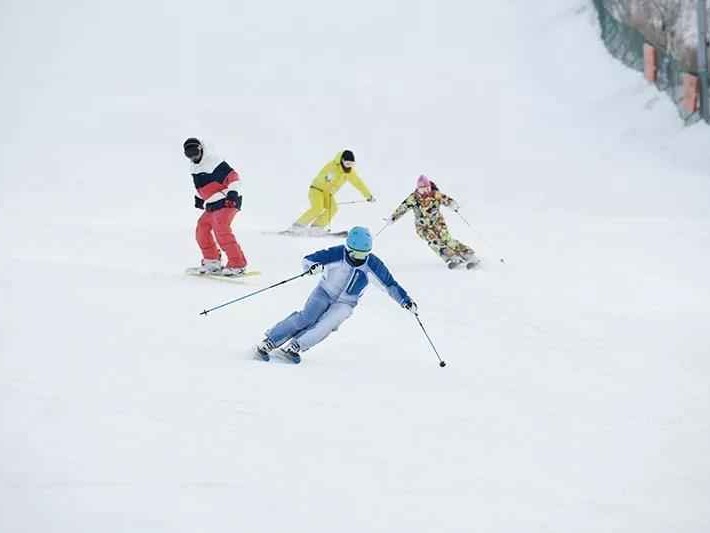 滑雪穿衣不靠堆 三层叠穿才是王道