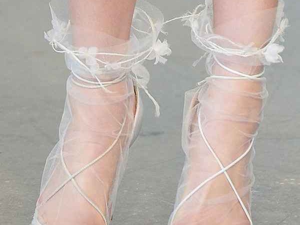 白色鞋子袜子搭配秘诀大公开