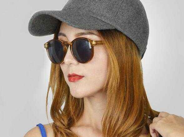 圆脸帽子挑选秘籍轻松修饰脸型不再难