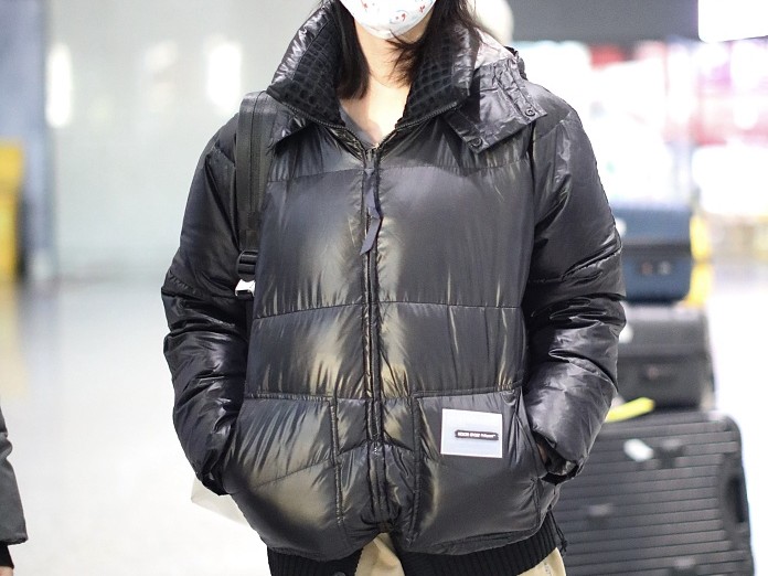 黑色棉袄配什么裤子穿搭全攻略让你时髦过冬