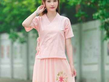 夏日衣橱里的东方清风：穿越千年的中式短袖女传统智慧