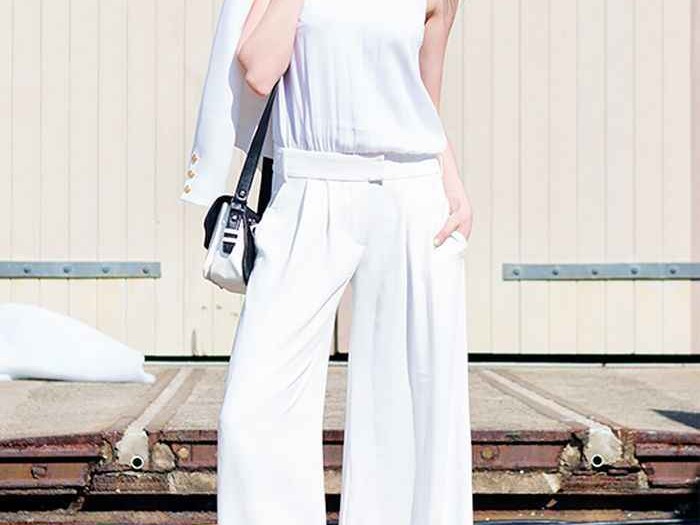 白色裤子穿出时髦新高度 这些搭配秘诀让你美翻一整季