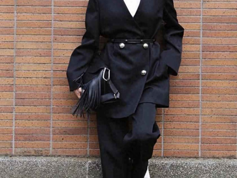 50+女性秋天穿搭指南：避开土气搭配，掌握4种时髦优雅风格